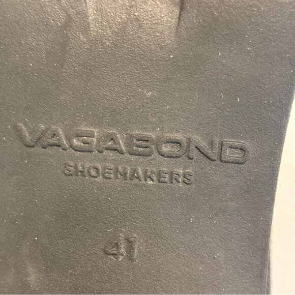 VAGABOND Sz 41 Chunky  3” Heel .75” Platform Suede Ankle Boots - Picture 11 of 15